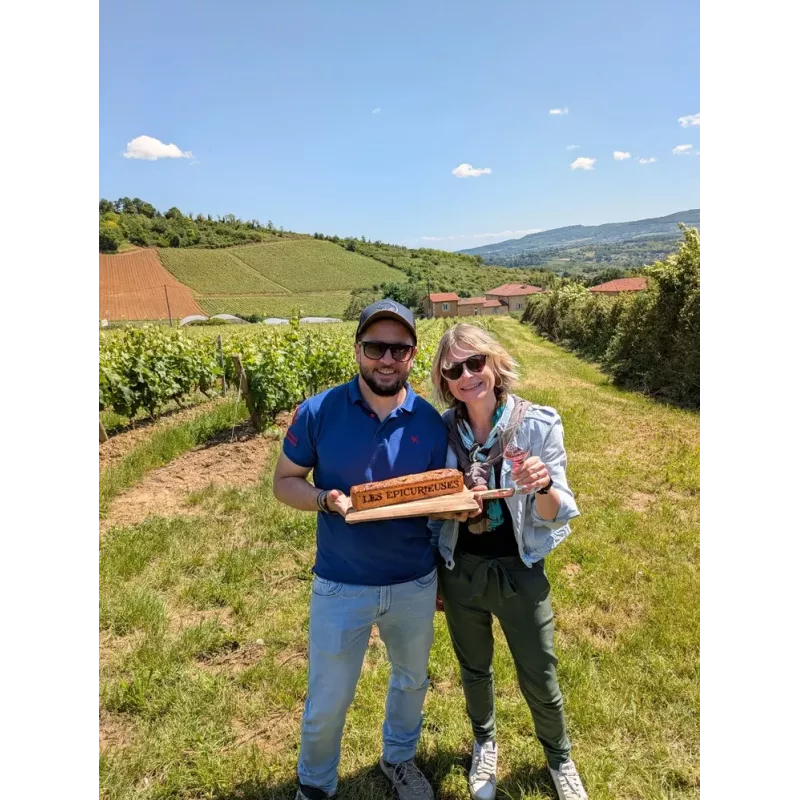 Bon Cadeau Visite & Dégustation Beaujolais pour 2 | Offrez un Duo