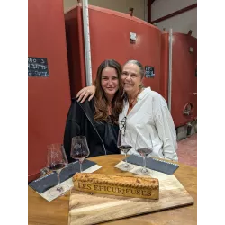 Box Cadeau Duo : Vin, Chocolat & Immersion en Beaujolais