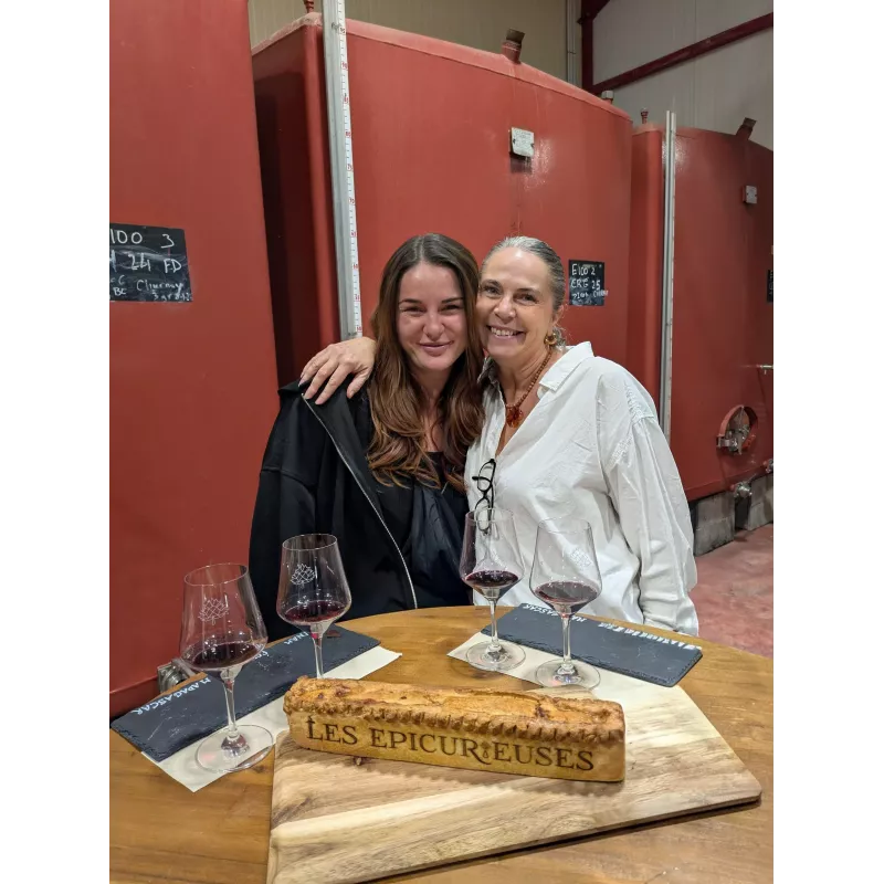 Box Cadeau Duo : Vin, Chocolat & Immersion en Beaujolais